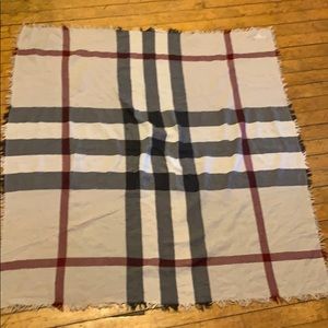 Burberry children’s scarf